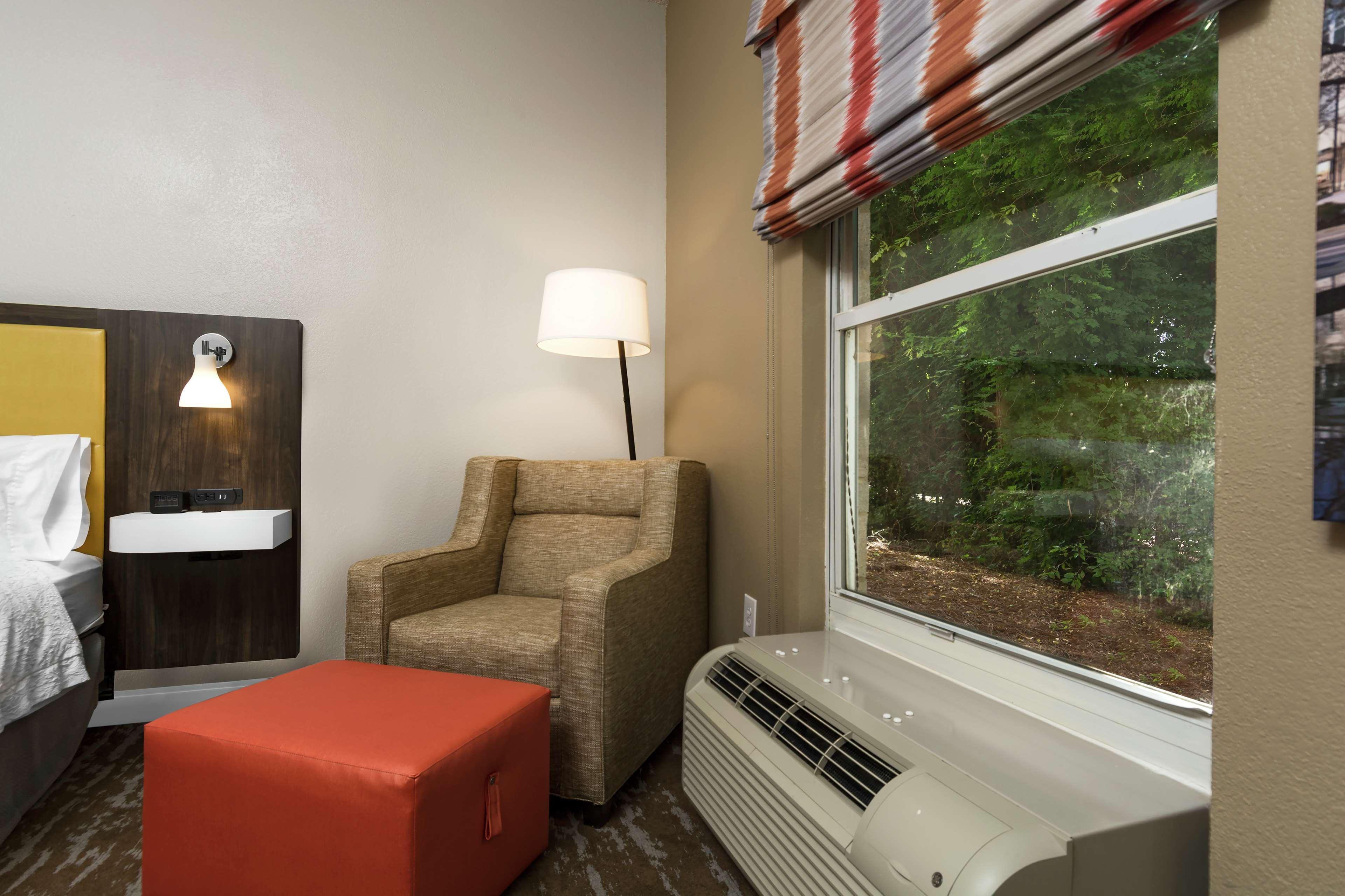 Hampton Inn & Suites Raleigh Cary Lenovo Center Exterior foto