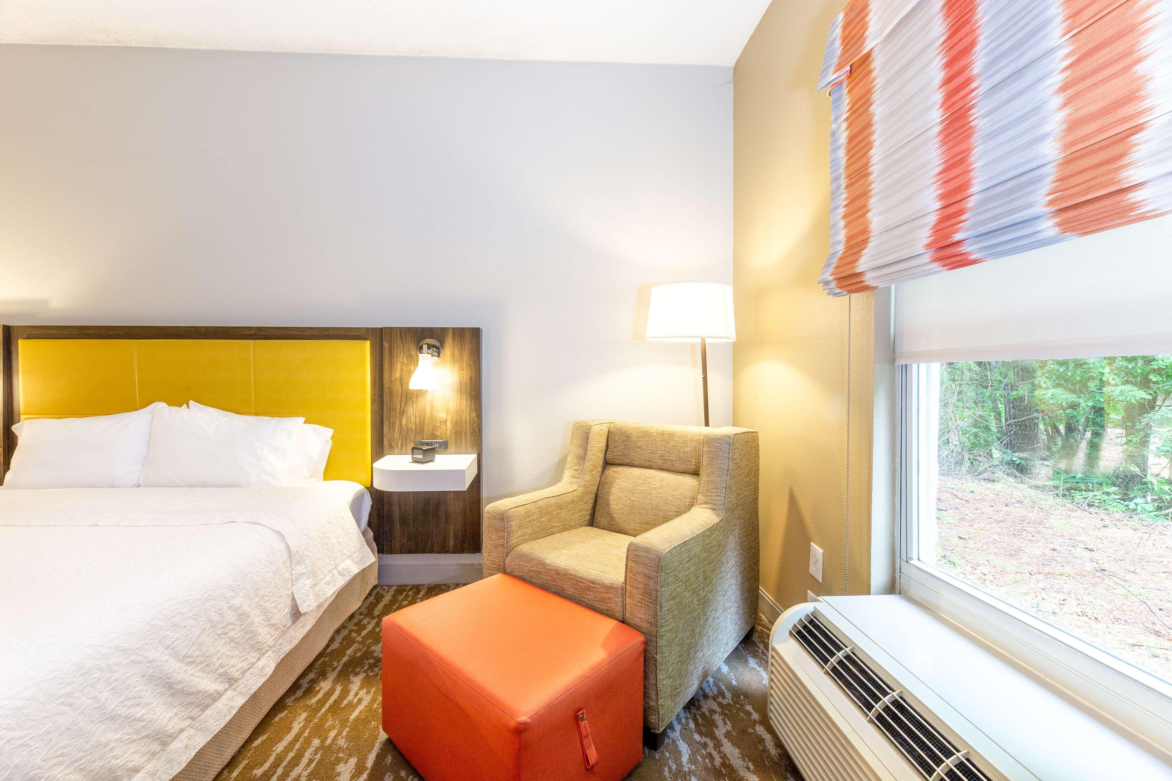 Hampton Inn & Suites Raleigh Cary Lenovo Center Exterior foto