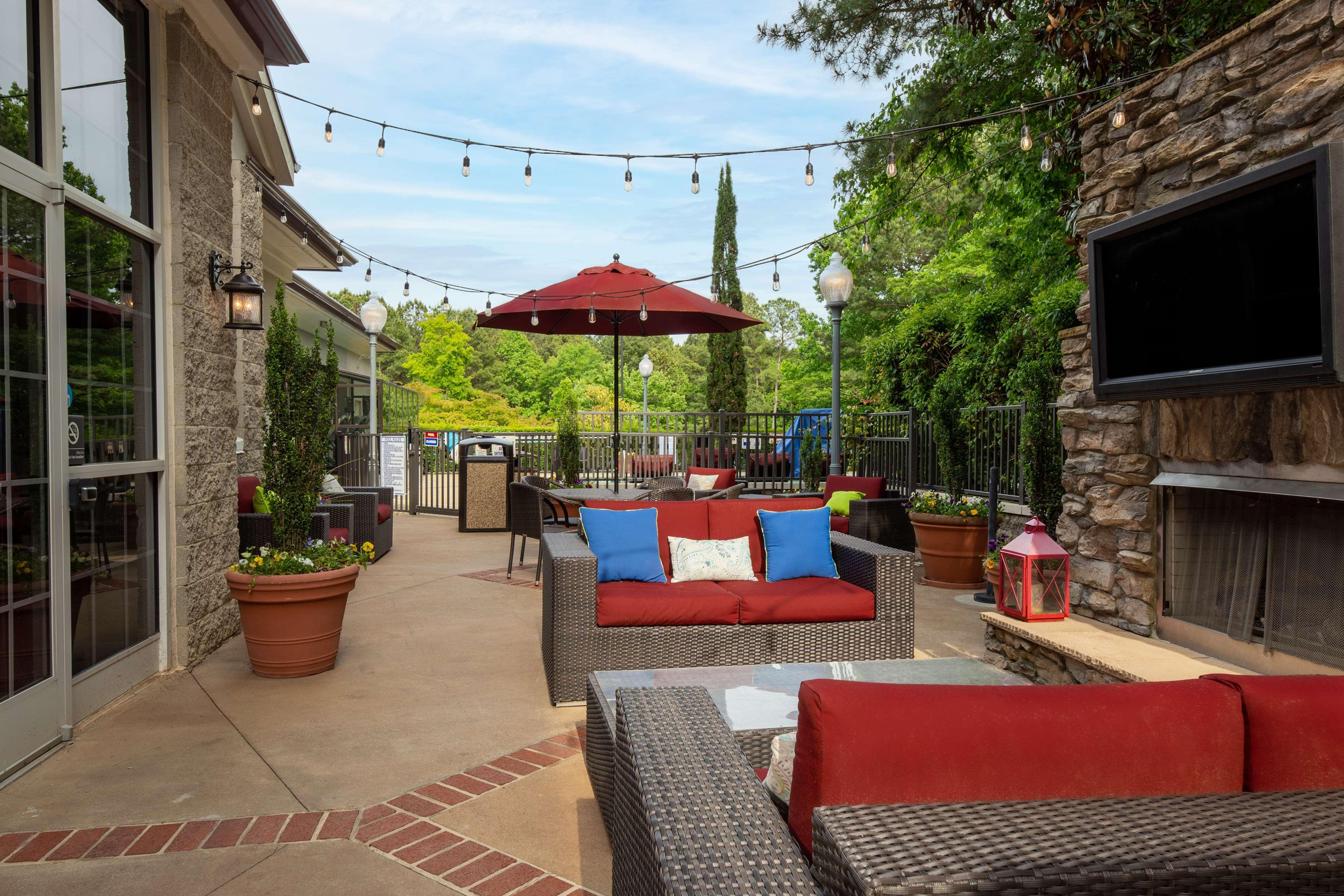 Hampton Inn & Suites Raleigh Cary Lenovo Center Exterior foto