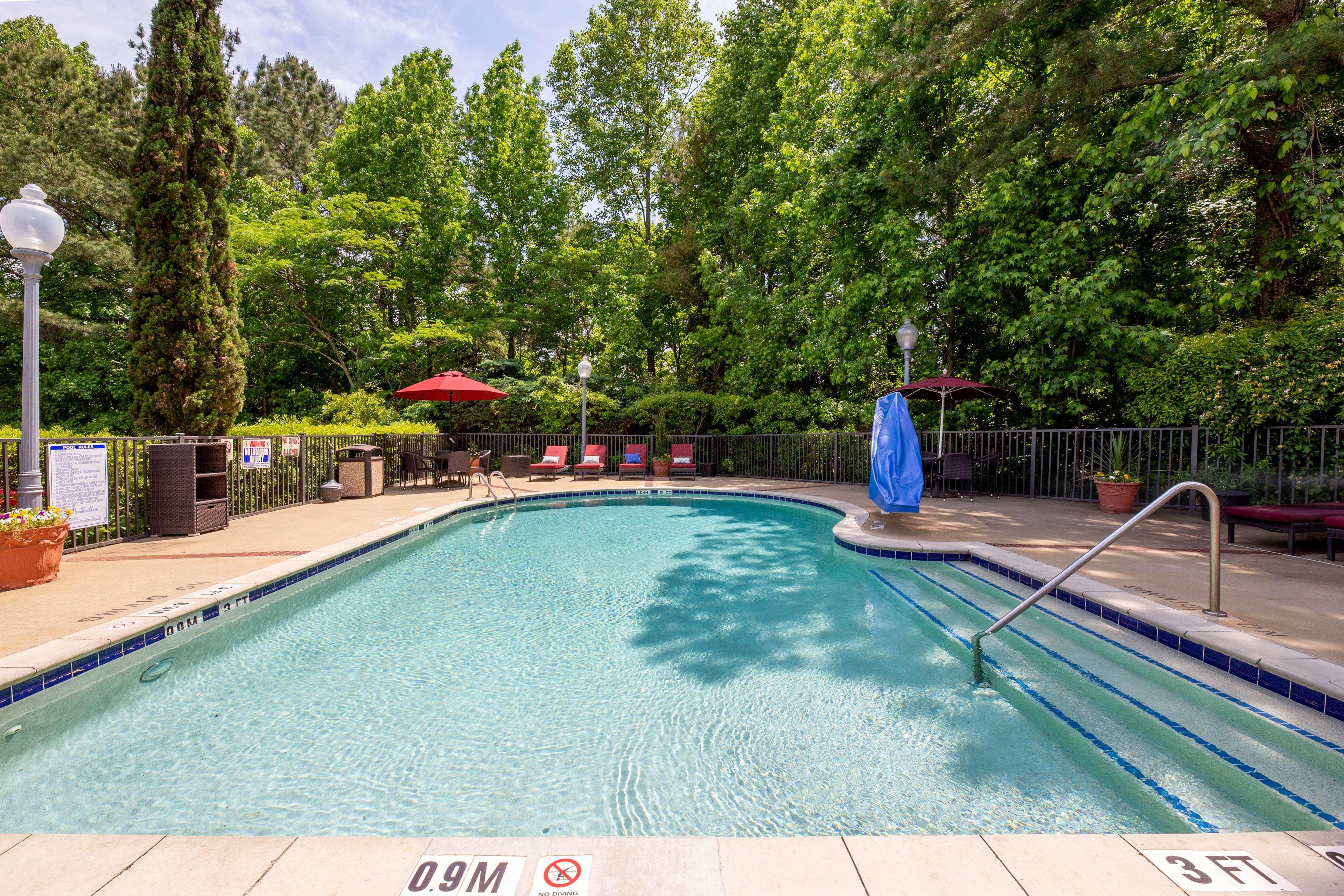 Hampton Inn & Suites Raleigh Cary Lenovo Center Exterior foto