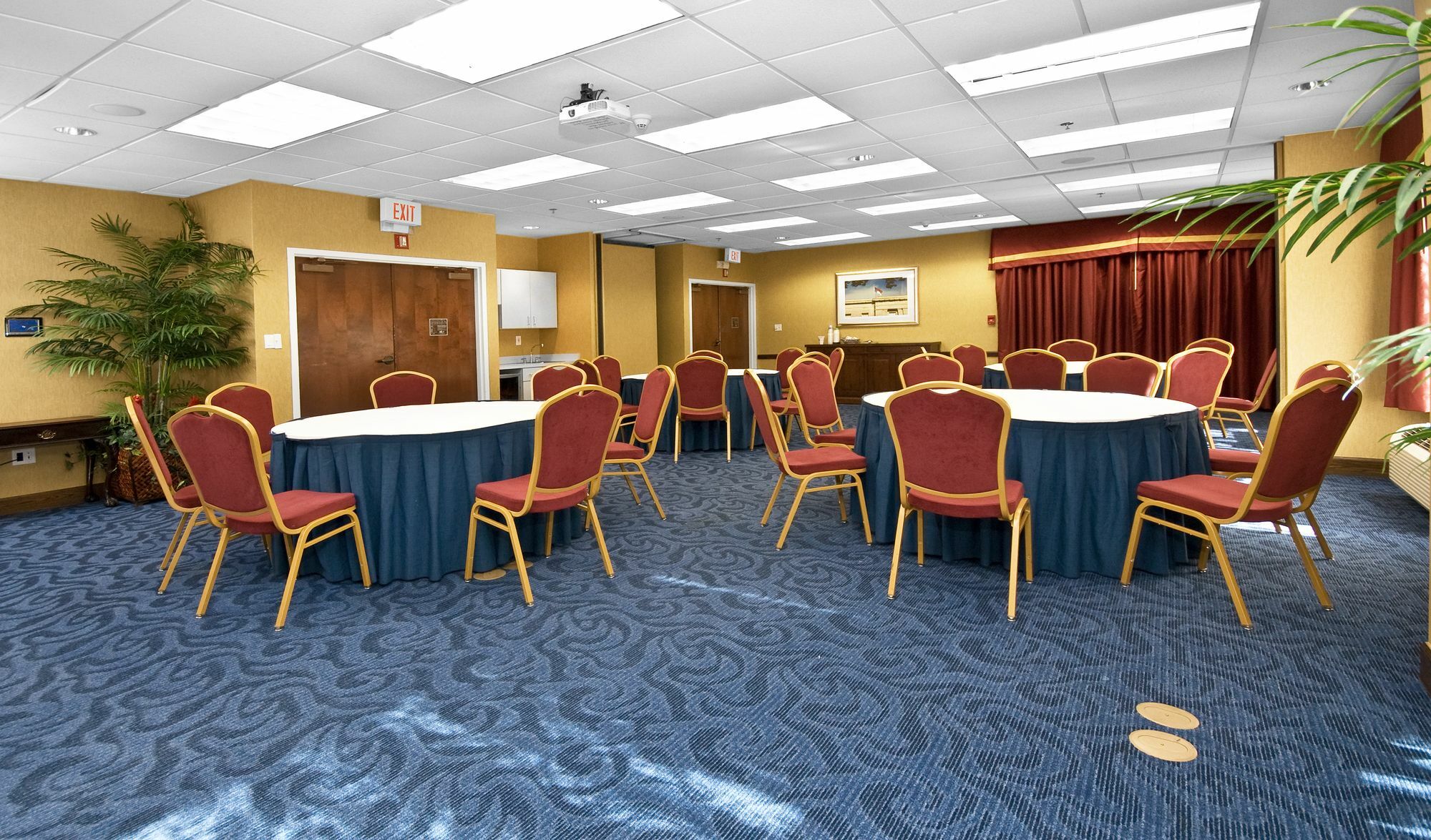 Hampton Inn & Suites Raleigh Cary Lenovo Center Business foto